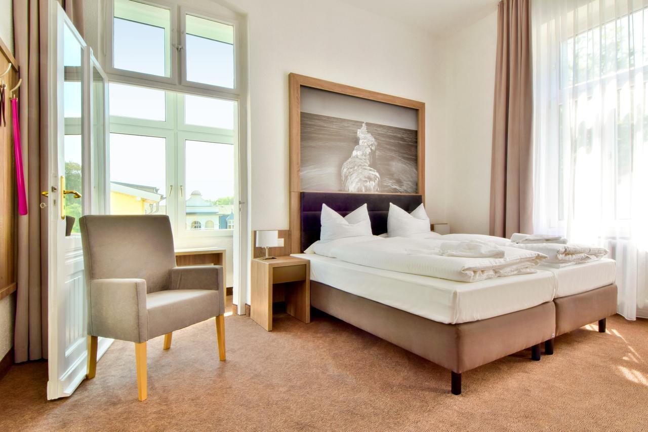 Villa Auszeit Hotel Garni Heringsdorf  Extérieur photo